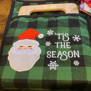 New Anastasia Gourmet Cinnamon muffin mix, cutting board and pot holder